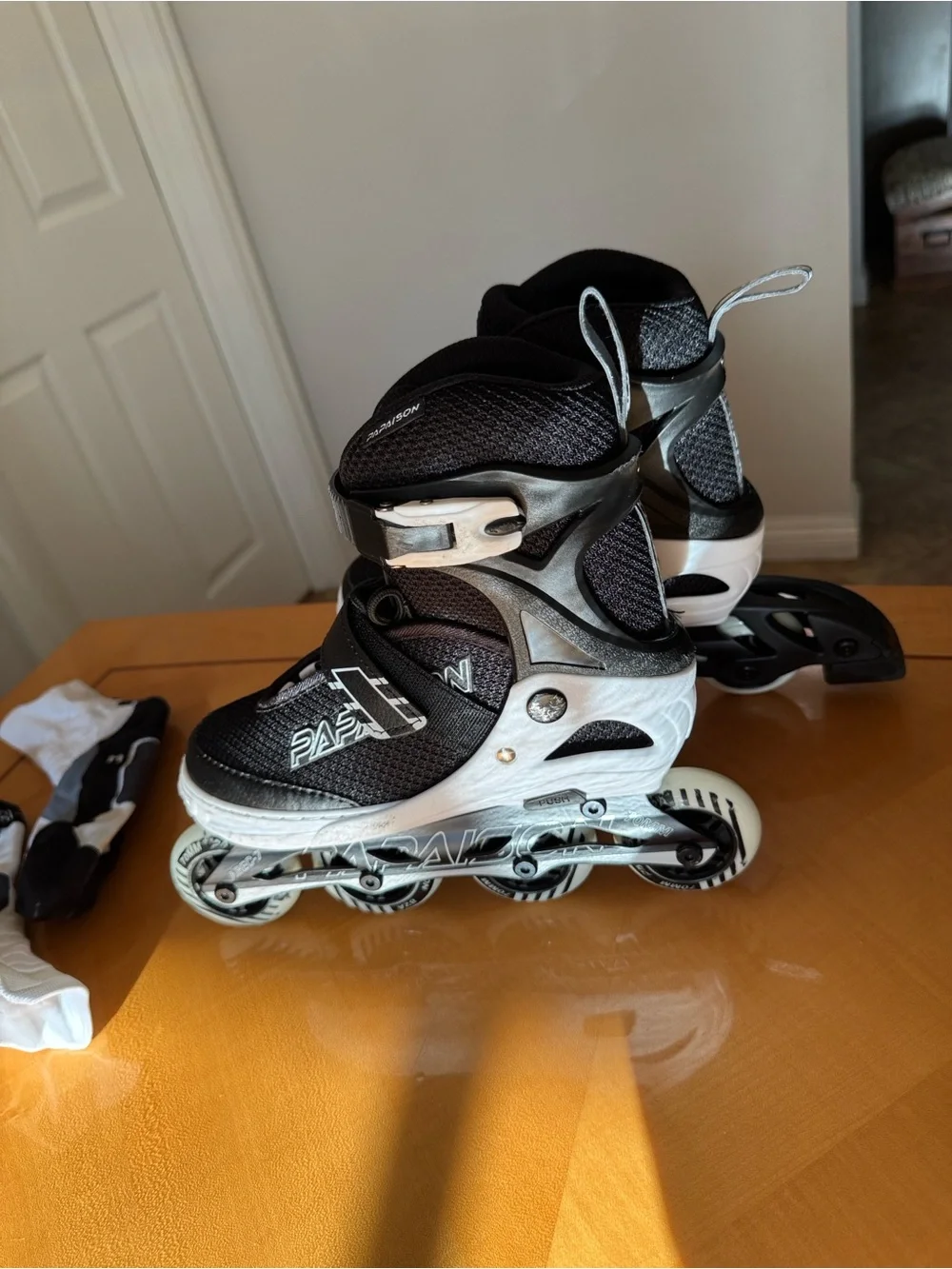 PApaison Kids Inline Roller Skates - Black & White  size 1-4
